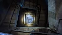 Treppenhaus - 30m tief